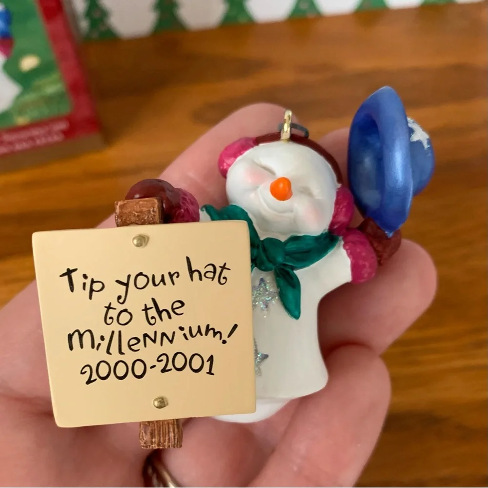 Hallmark Keepsake Ornament “Millennium Snowma’am”2000
